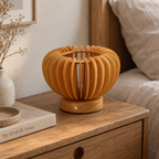 Lampe de Table Nordique Plissée en Bois – Design Artistique
