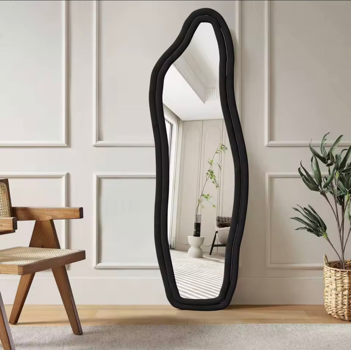 Miroir Pleine Longueur Haut de Gamme – Design Dauphin Irrégulier & Effet Haute Définition